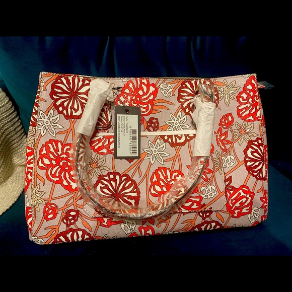 BNWT Guess Rose Multi Ophelia Handbag. - Picture 3 of 5